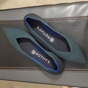 Rothys pointy toe flats